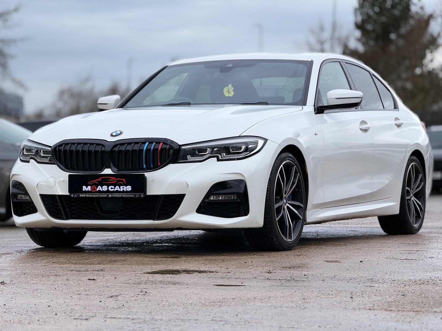 Used BMW 3 Series 2019 for sale - 76949810: Photo 2