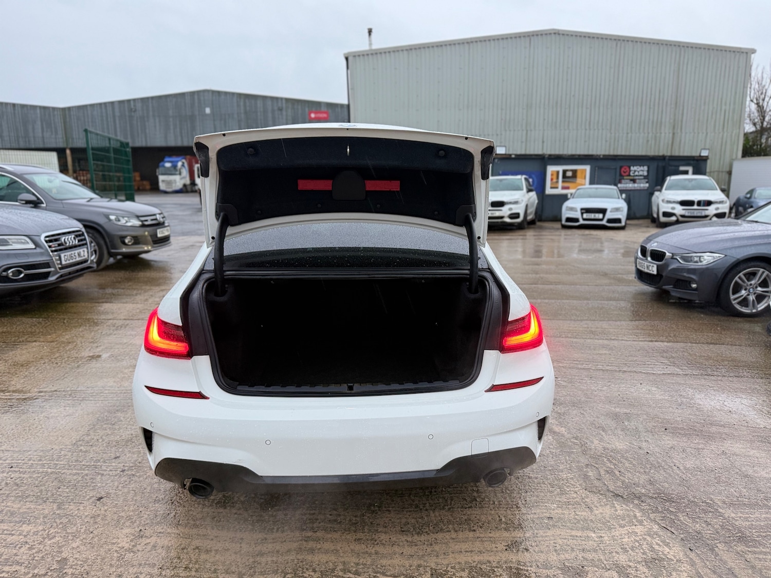 Used BMW 3 Series 2019 for sale - 76949810: Photo 38