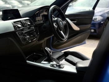 Used BMW 3 Series 2017 for sale - 78111722: Photo