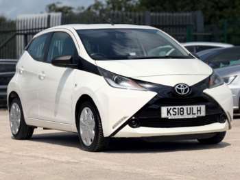 2018 (18) - 1.0 VVT-i x-play Hatchback 5dr Petrol Manual Euro 6 (71 ps)