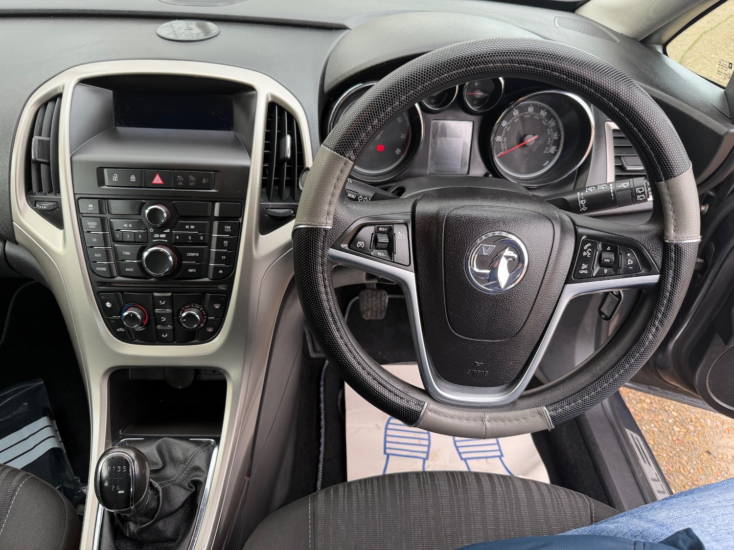 Used Vauxhall Astra 2010 for sale - 77543835: Photo 17