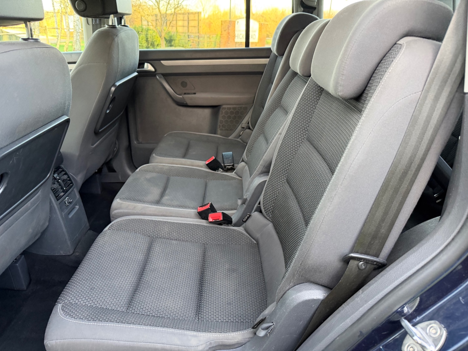 Used Volkswagen Touran 2015 for sale - 76932245: Photo 23