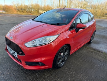 Used Ford Fiesta 2015 for sale - 77086699: Photo