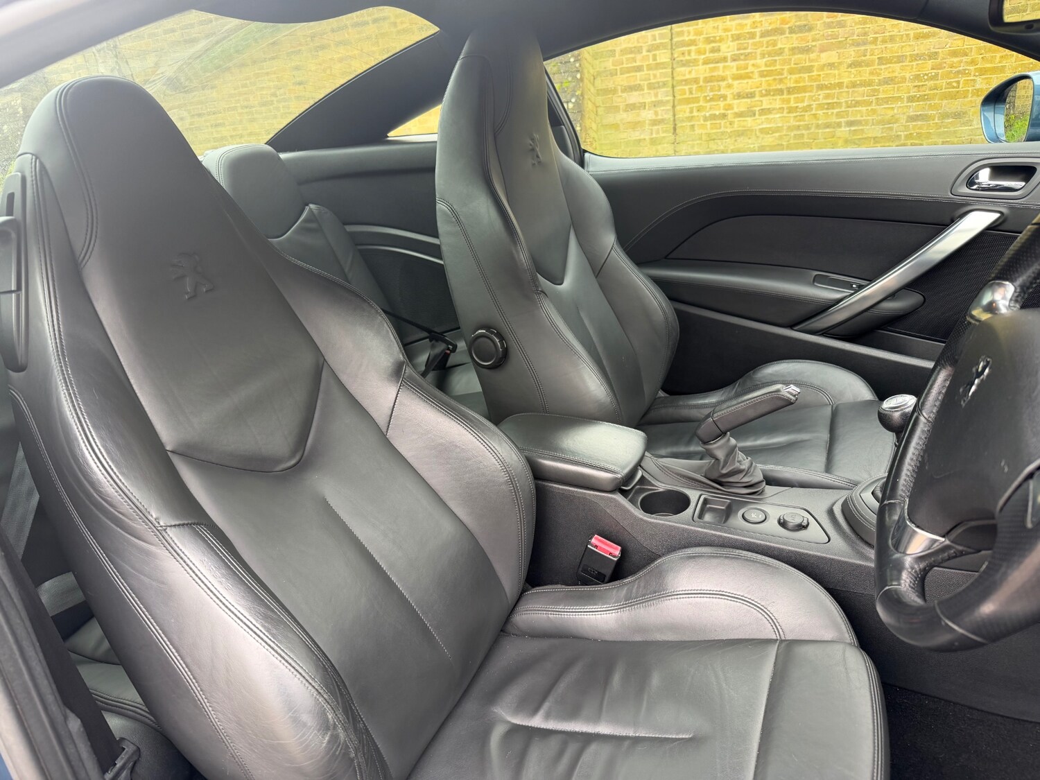 Used Peugeot RCZ 2011 for sale - 77083389: Photo 15