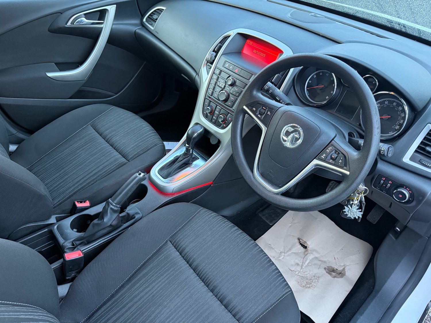 Used Vauxhall Astra 2011 for sale - 76847250: Photo 16