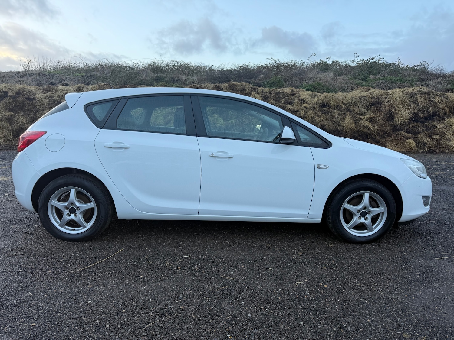 Used Vauxhall Astra 2011 for sale - 76847250: Photo 7