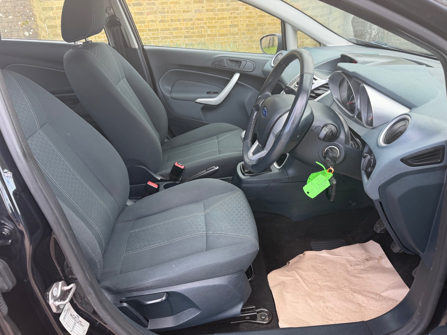 Used Ford Fiesta 2011 for sale - 78067410: Photo 14