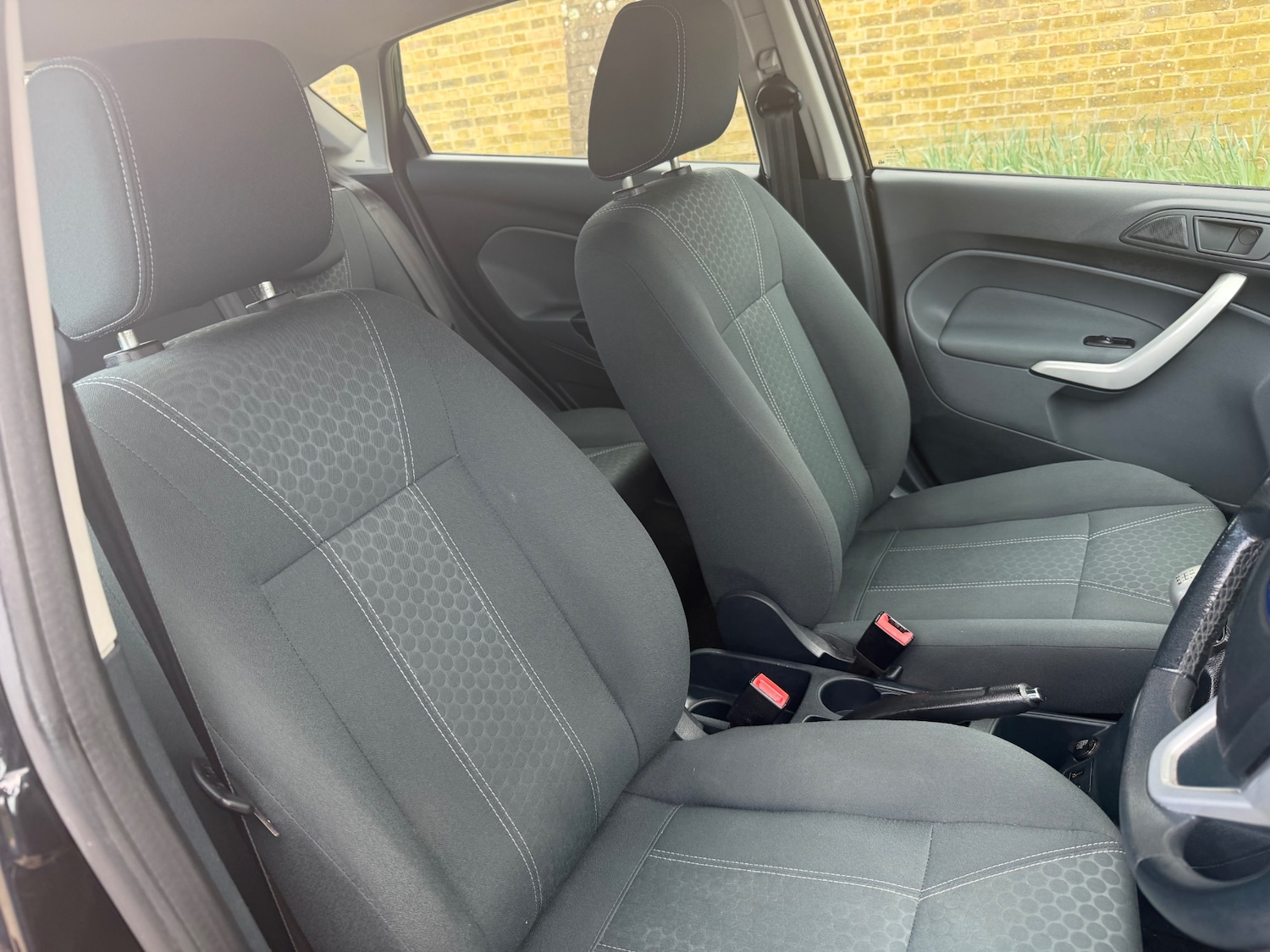 Used Ford Fiesta 2011 for sale - 78067410: Photo 15