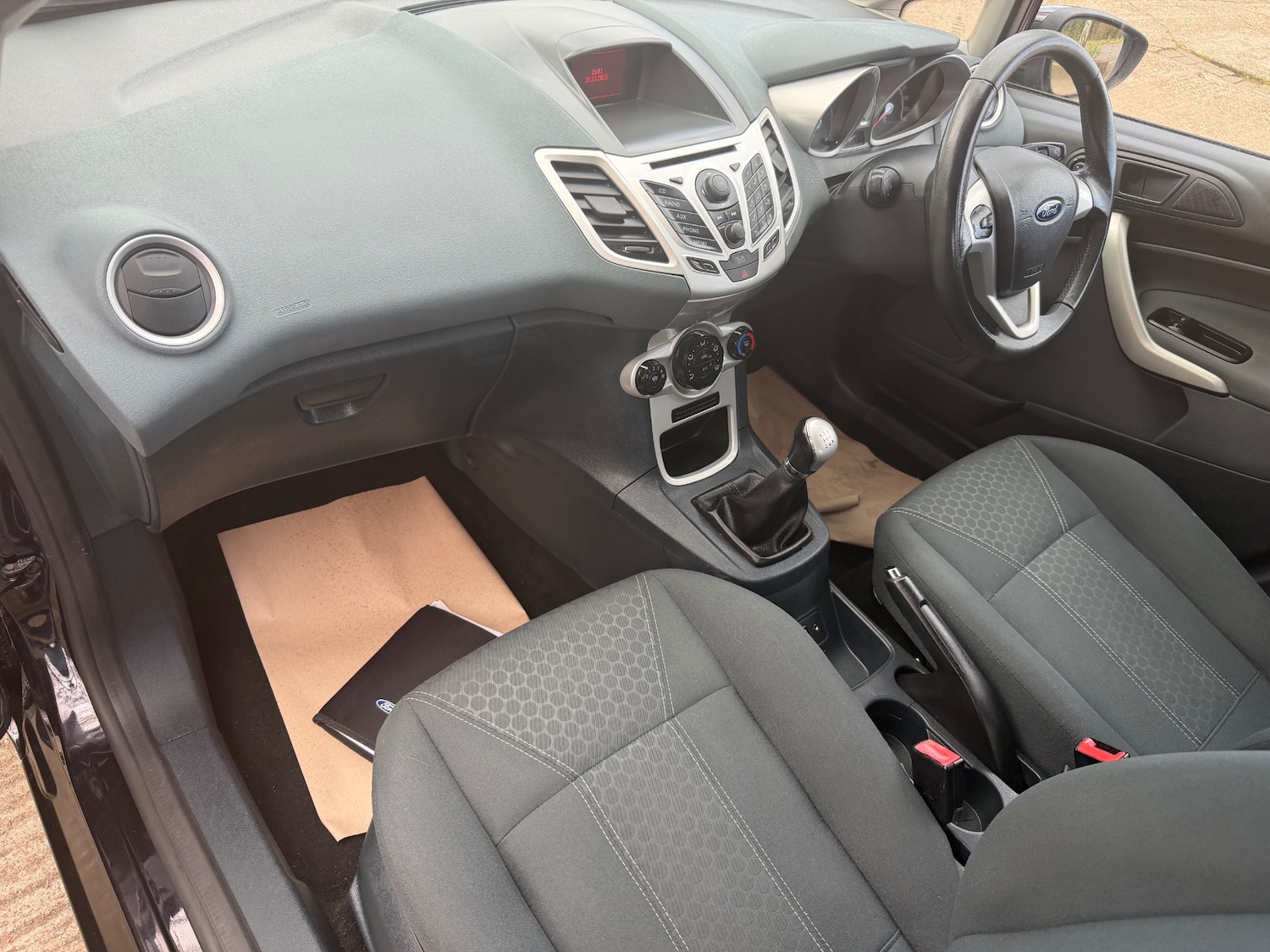 Used Ford Fiesta 2011 for sale - 78067410: Photo 25