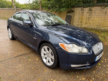 2010 (10) - 3.0d V6 Luxury 4dr Auto