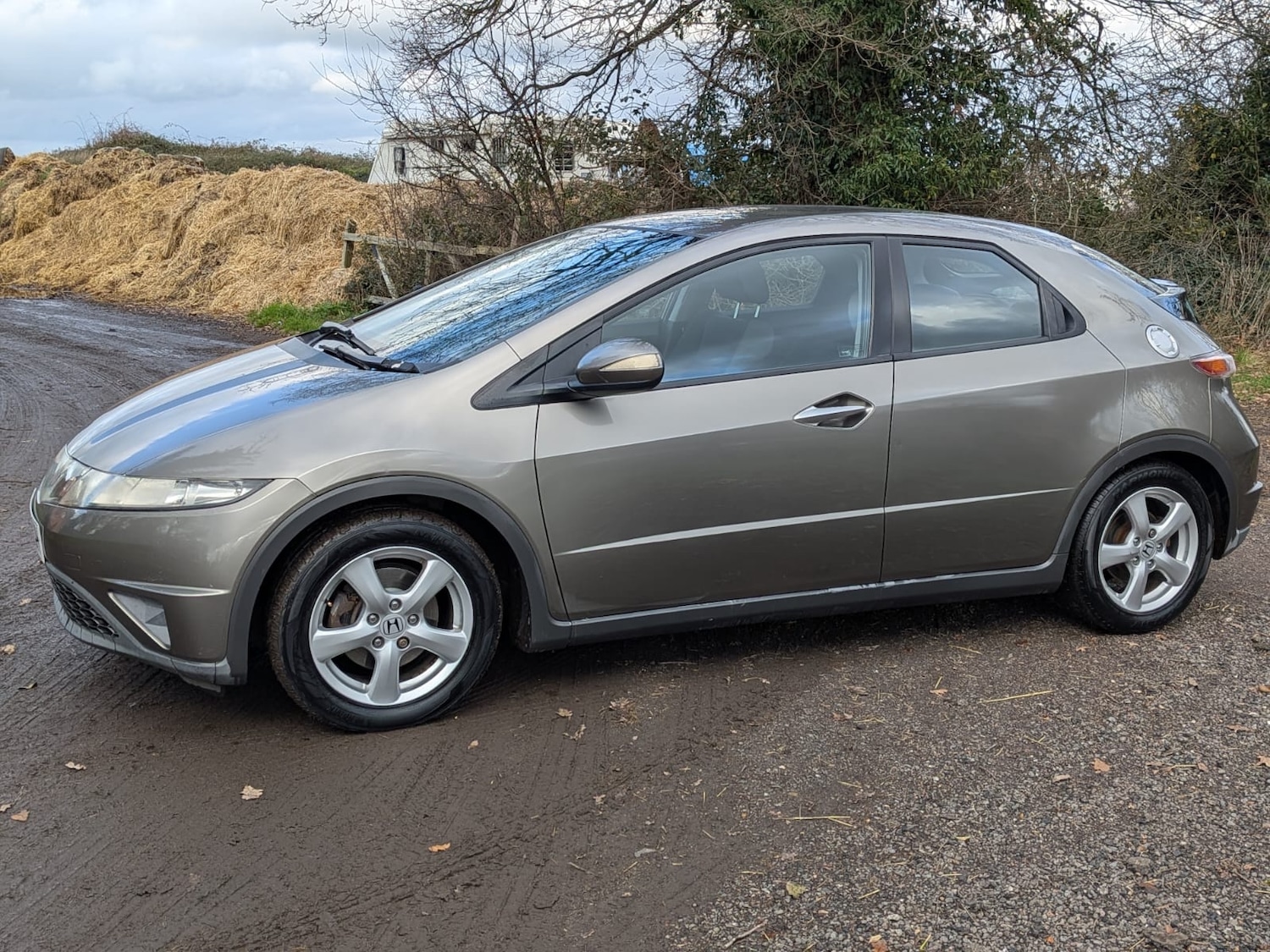 Used Honda Civic 2008 for sale - 76940146: Photo 3