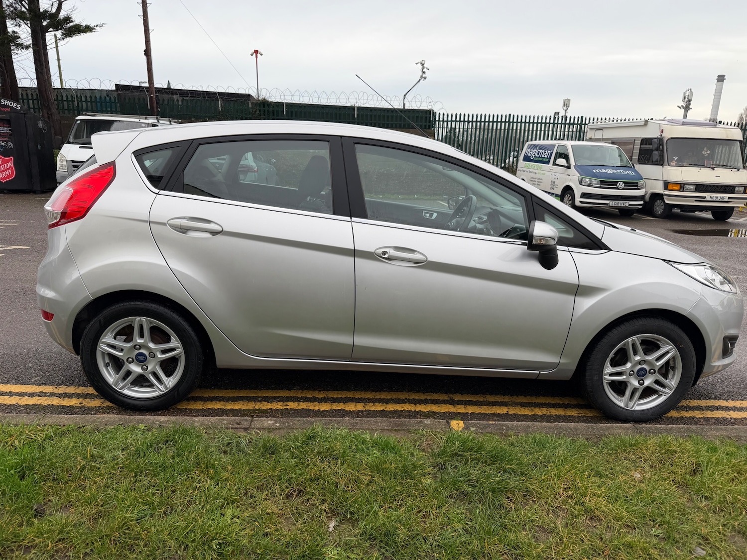Used Ford Fiesta 2014 for sale - 77337846: Photo 8