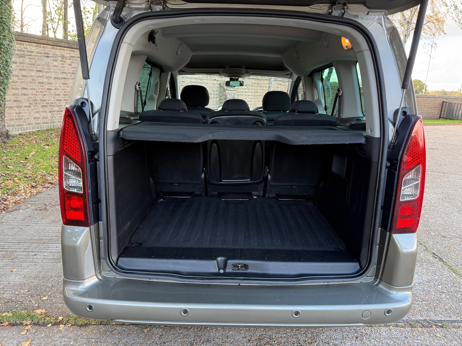 Used Peugeot Partner Tepee 2015 for sale - 76366375: Photo 19