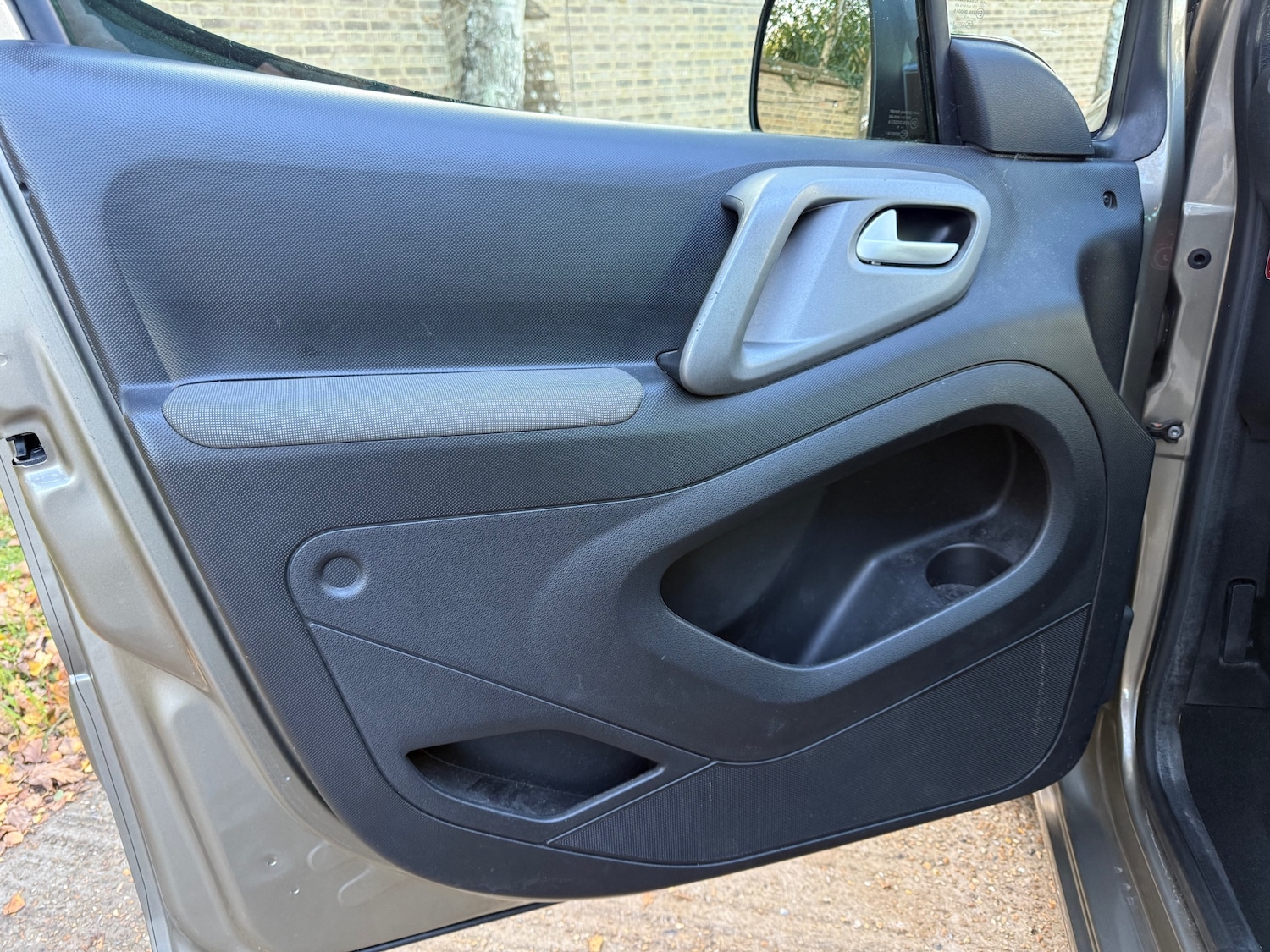 Used Peugeot Partner Tepee 2015 for sale - 76366375: Photo 21