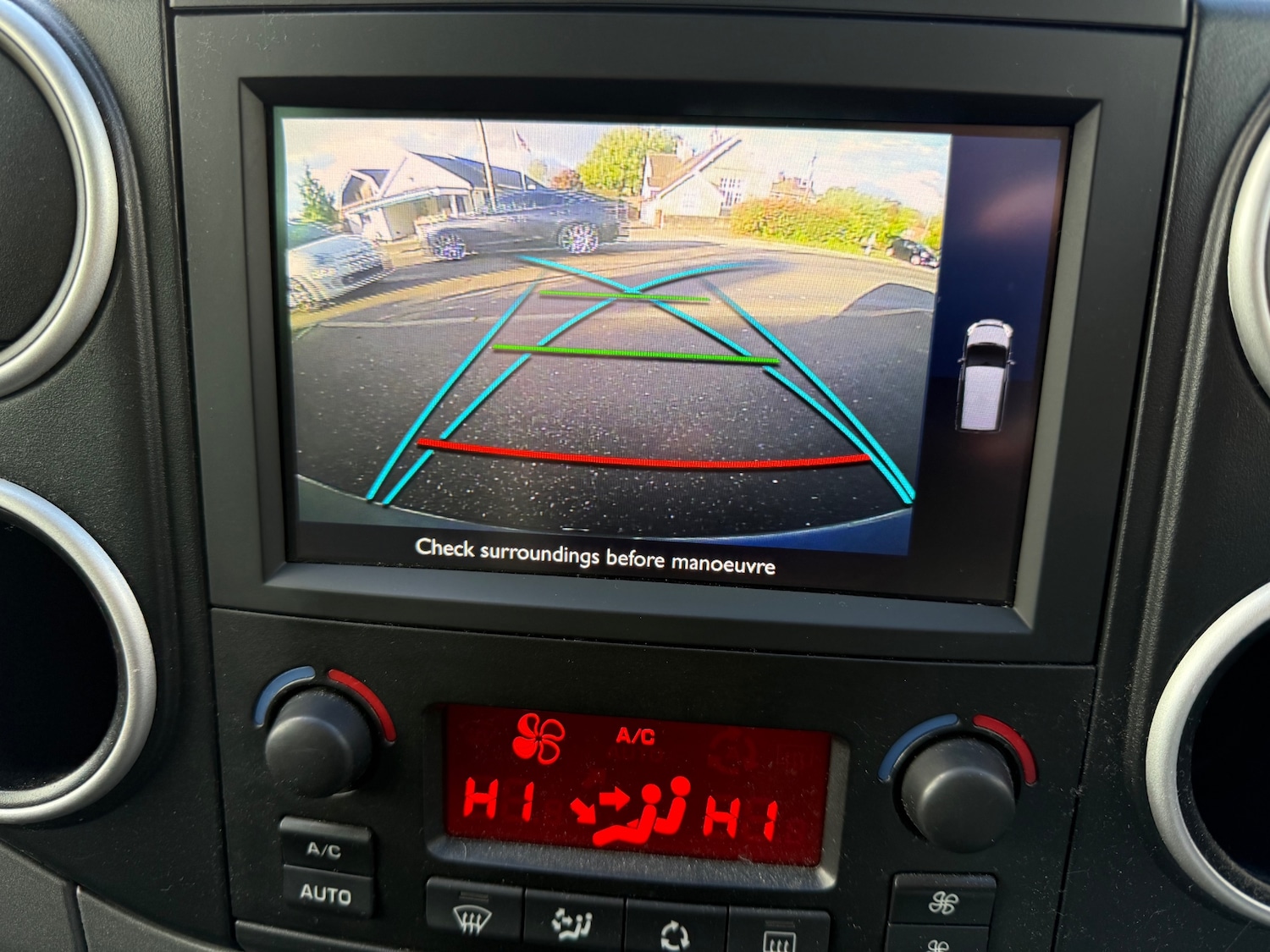 Used Peugeot Partner Tepee 2015 for sale - 76366375: Photo 25