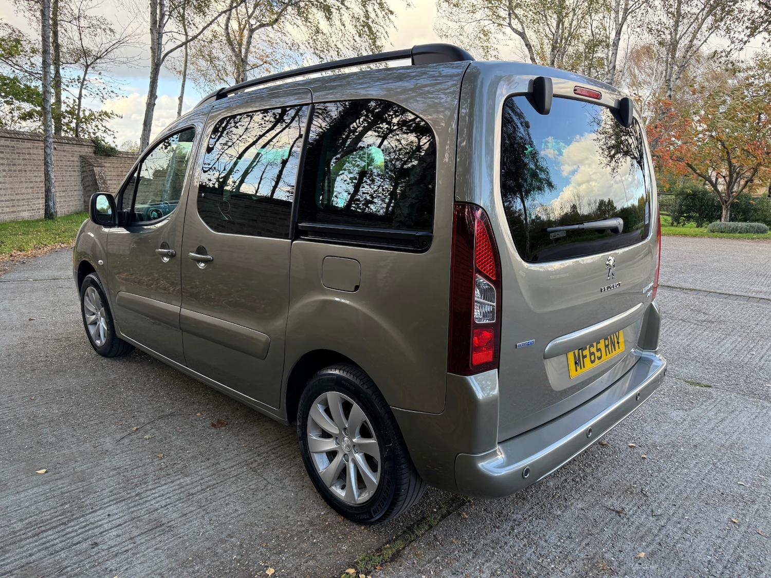 Used Peugeot Partner Tepee 2015 for sale - 76366375: Photo 6