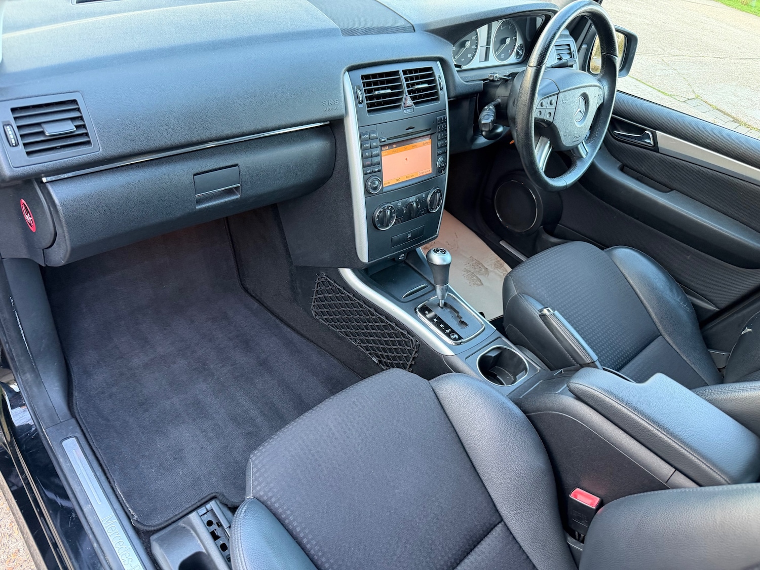 Used Mercedes-Benz B Class 2010 for sale - 77732894: Photo 23