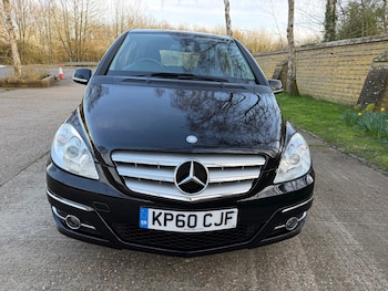 Used Mercedes-Benz B Class 2010 for sale - 77732894: Photo