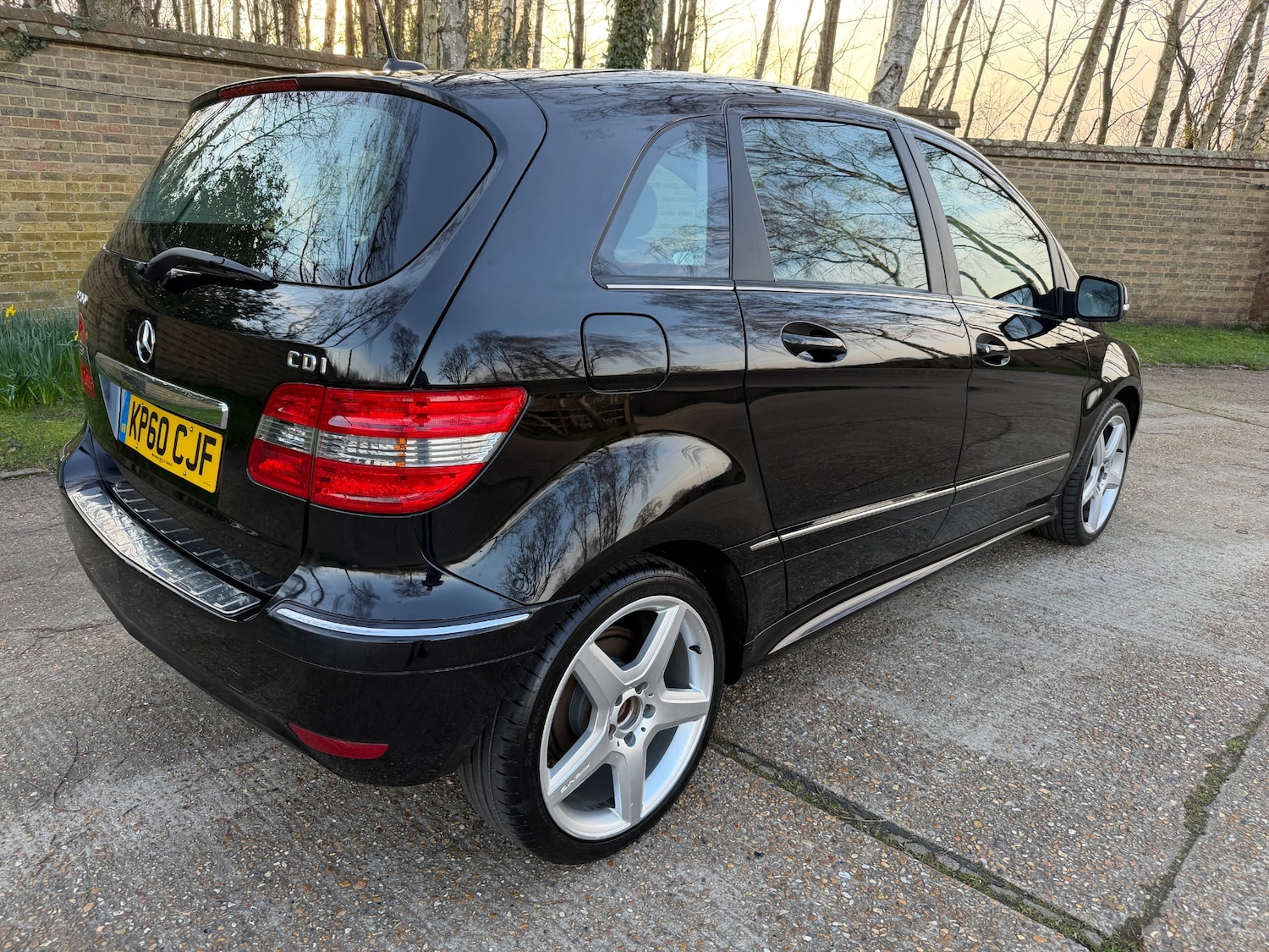 Used Mercedes-Benz B Class 2010 for sale - 77732894: Photo 8