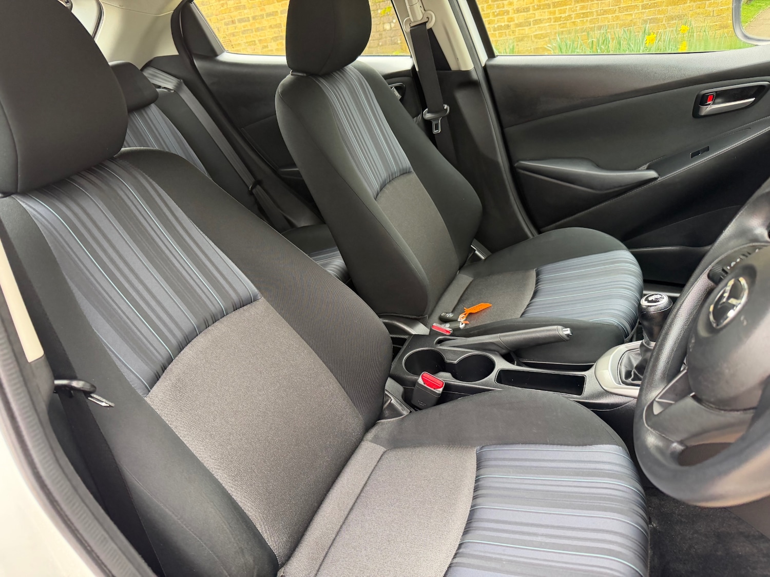 Used Mazda Mazda2 2016 for sale - 77844863: Photo 15