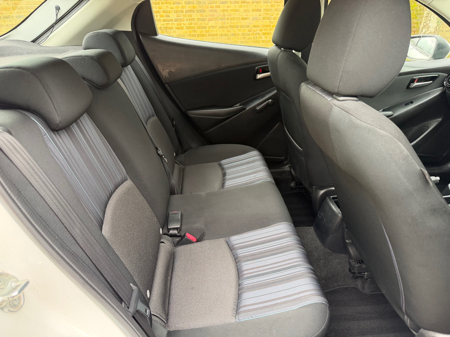 Used Mazda Mazda2 2016 for sale - 77844863: Photo 20