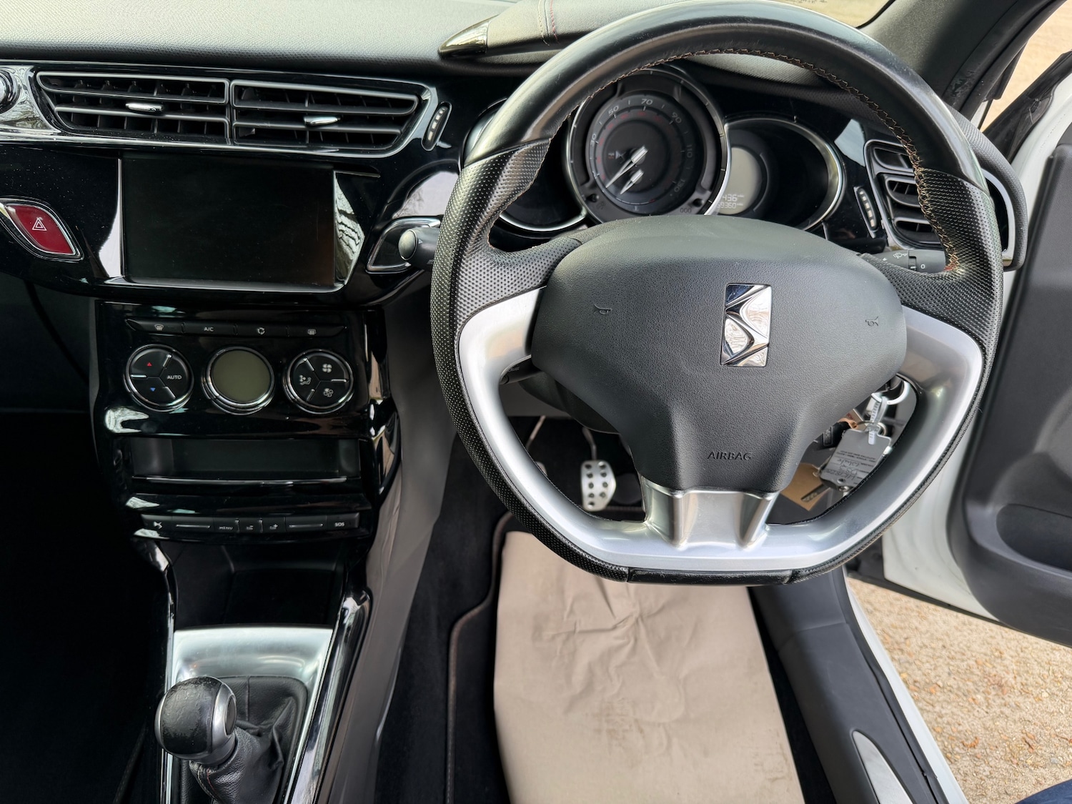 Used DS Automobiles DS 3 2018 for sale - 78133892: Photo 17