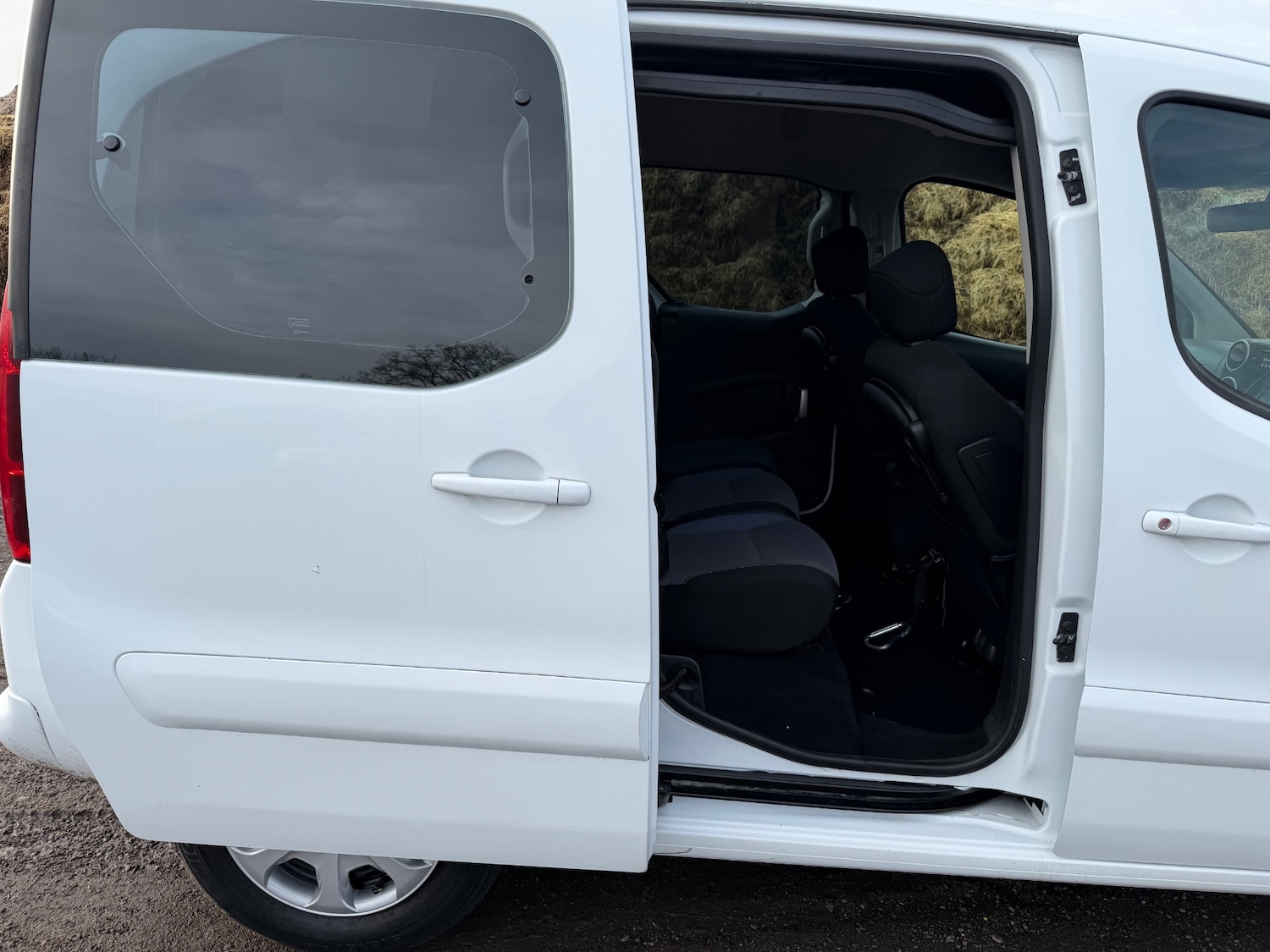 Used Peugeot Partner Tepee 2015 for sale - 77517781: Photo 13