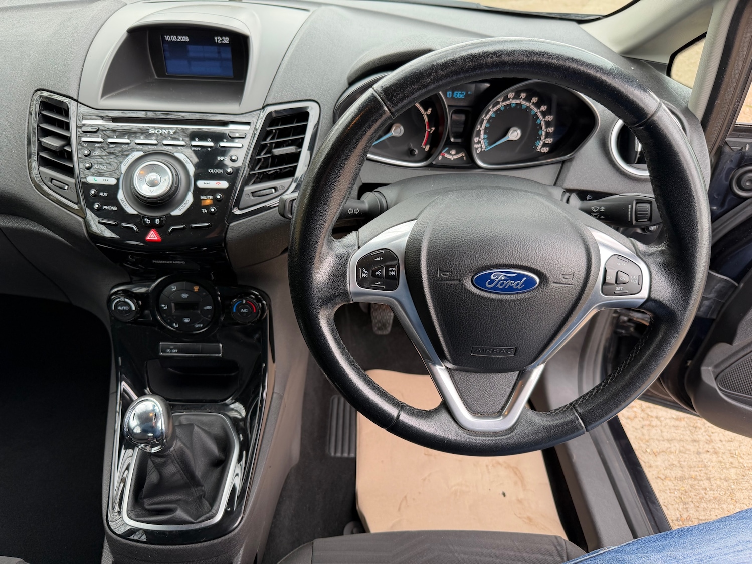 Used Ford Fiesta 2015 for sale - 77813844: Photo 17