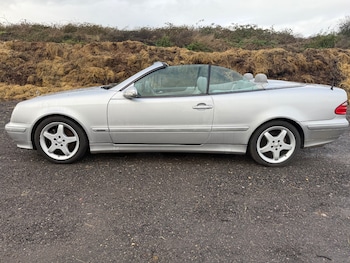 Used Mercedes-Benz CLK 2000 for sale - 76830343: Photo