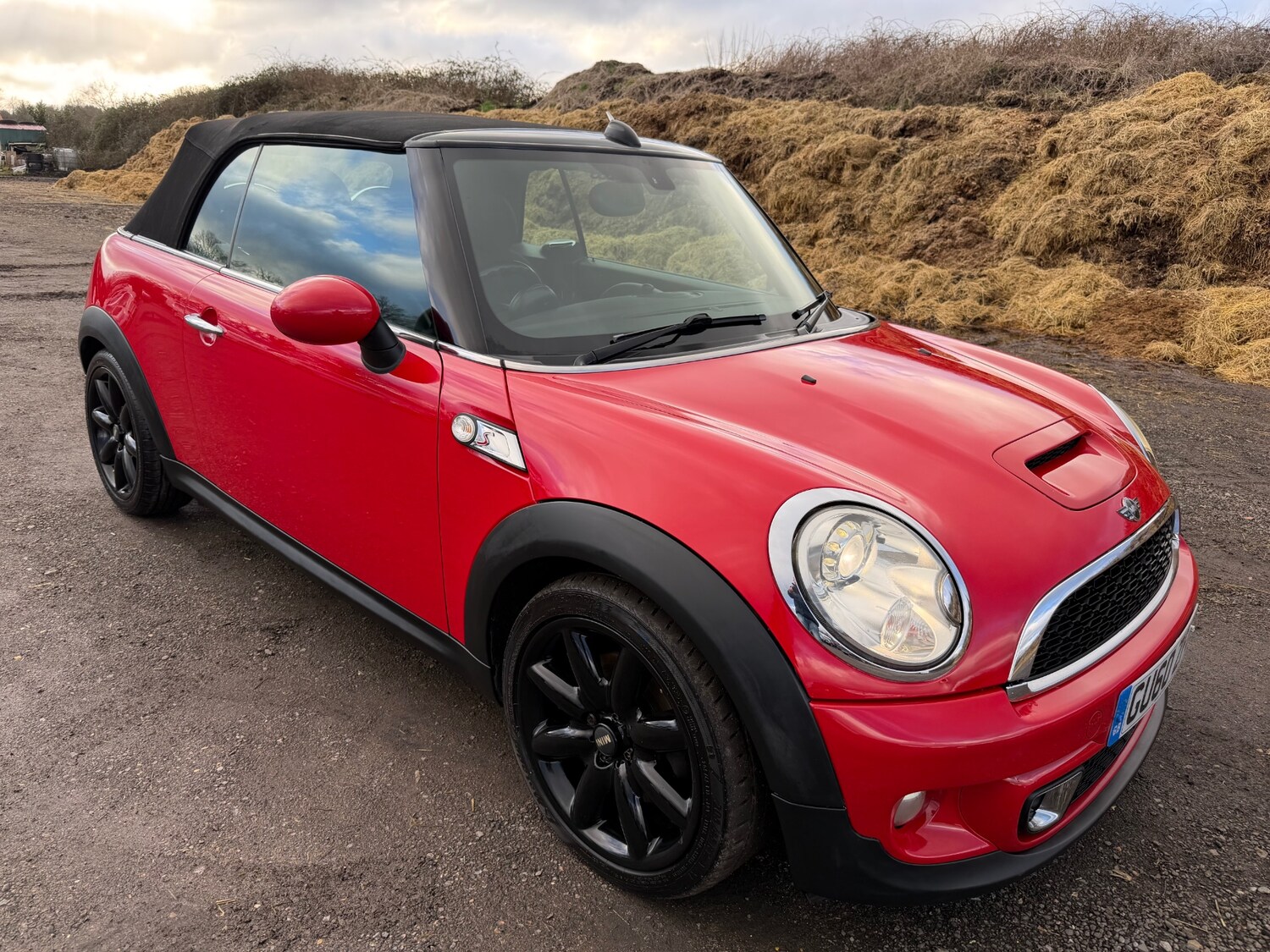 Used MINI Convertible 2010 for sale - 77365603: Photo 13