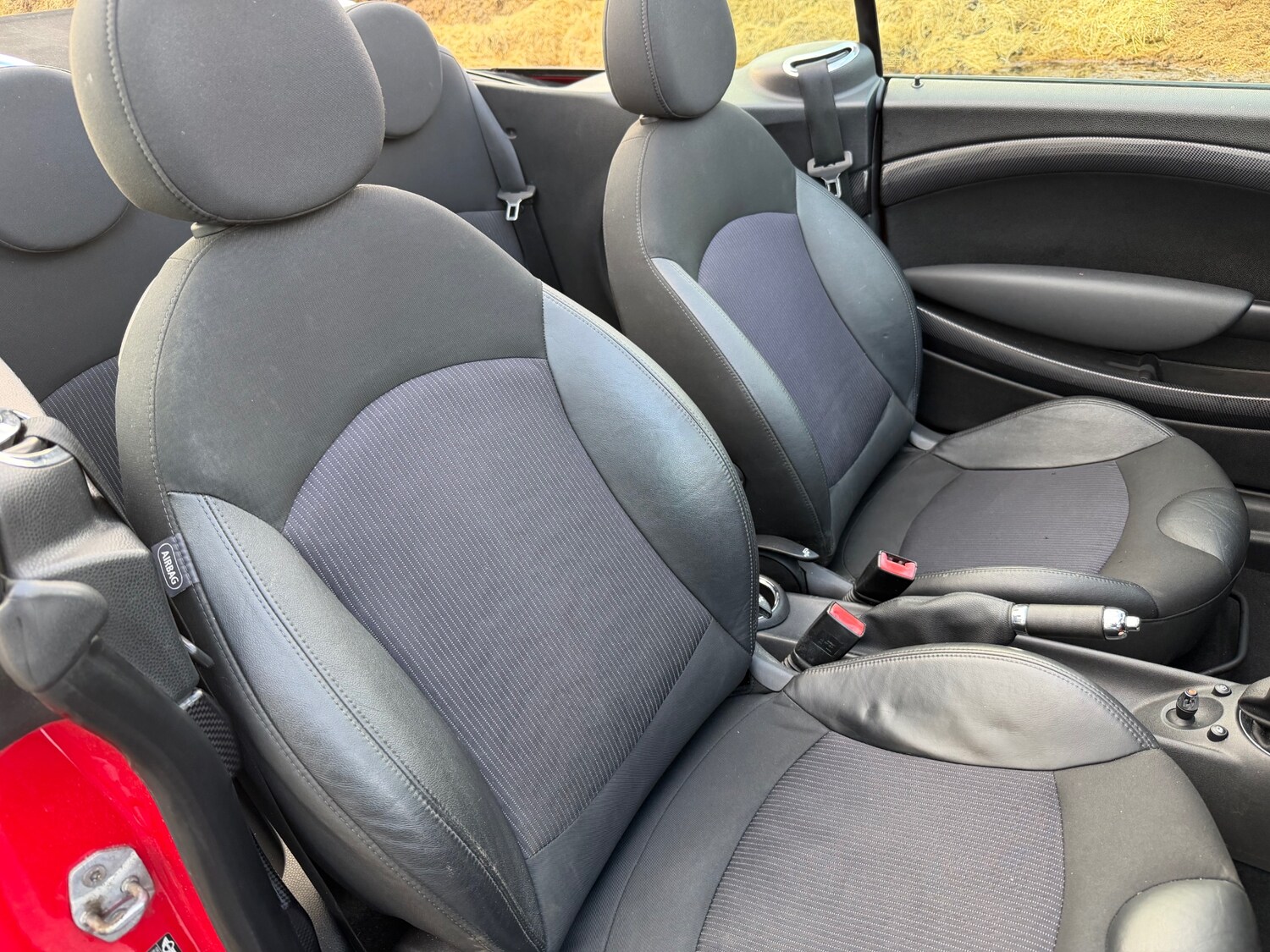 Used MINI Convertible 2010 for sale - 77365603: Photo 17