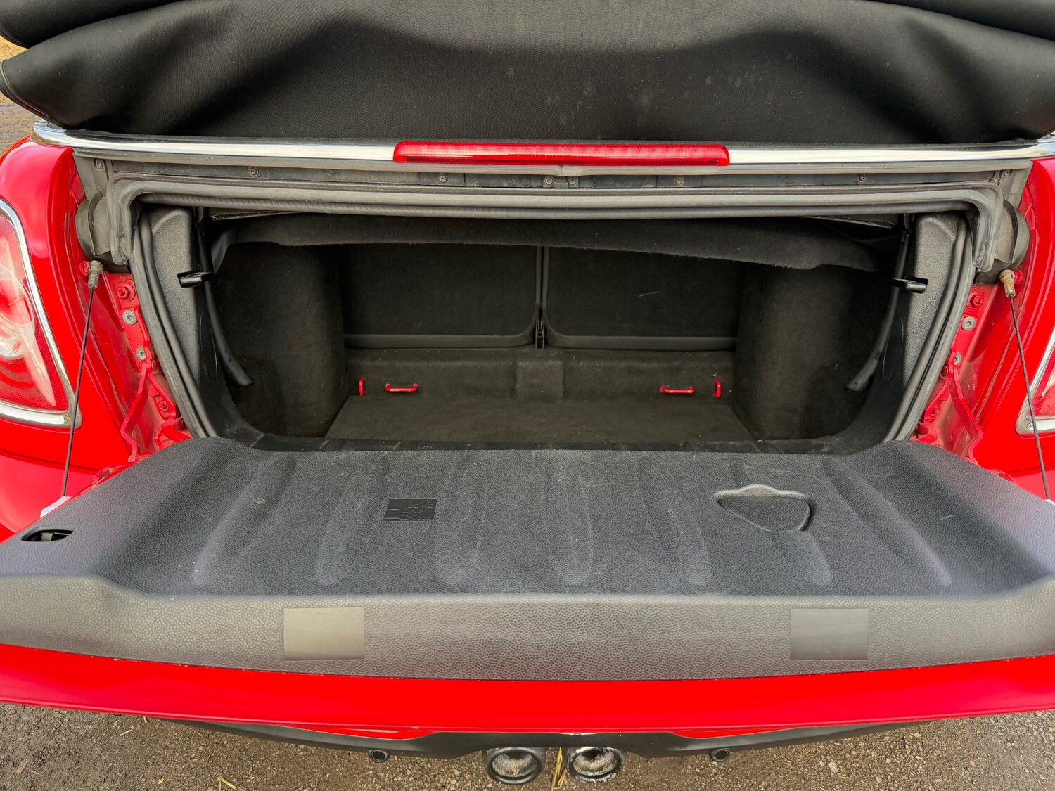 Used MINI Convertible 2010 for sale - 77365603: Photo 22