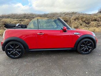 Used MINI Convertible 2010 for sale - 77365603: Photo