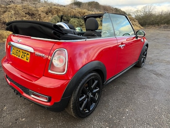 Used MINI Convertible 2010 for sale - 77365603: Photo
