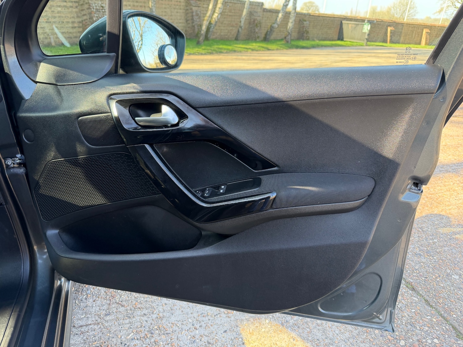 Used Peugeot 208 2013 for sale - 77744367: Photo 12