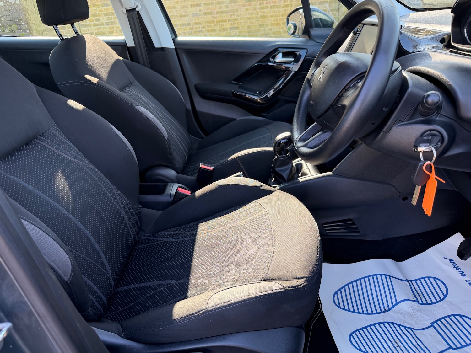 Used Peugeot 208 2013 for sale - 77744367: Photo 13