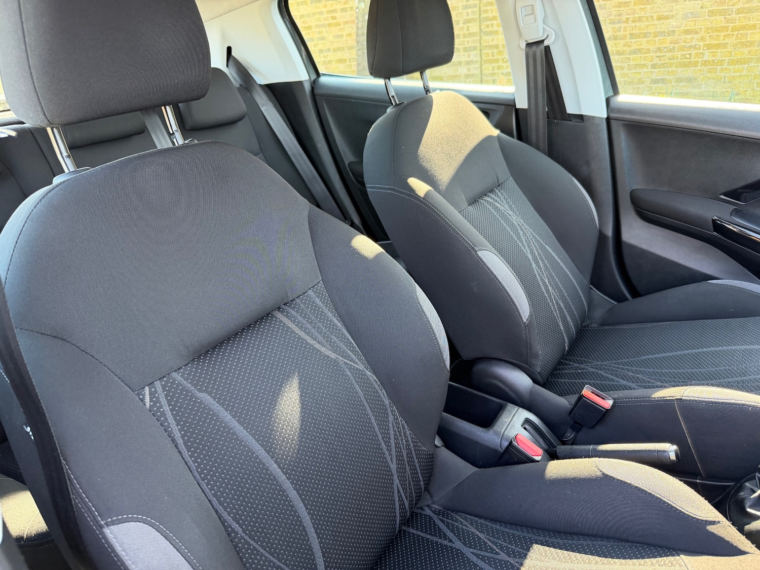 Used Peugeot 208 2013 for sale - 77744367: Photo 15