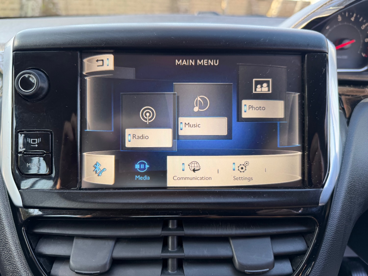 Used Peugeot 208 2013 for sale - 77744367: Photo 16