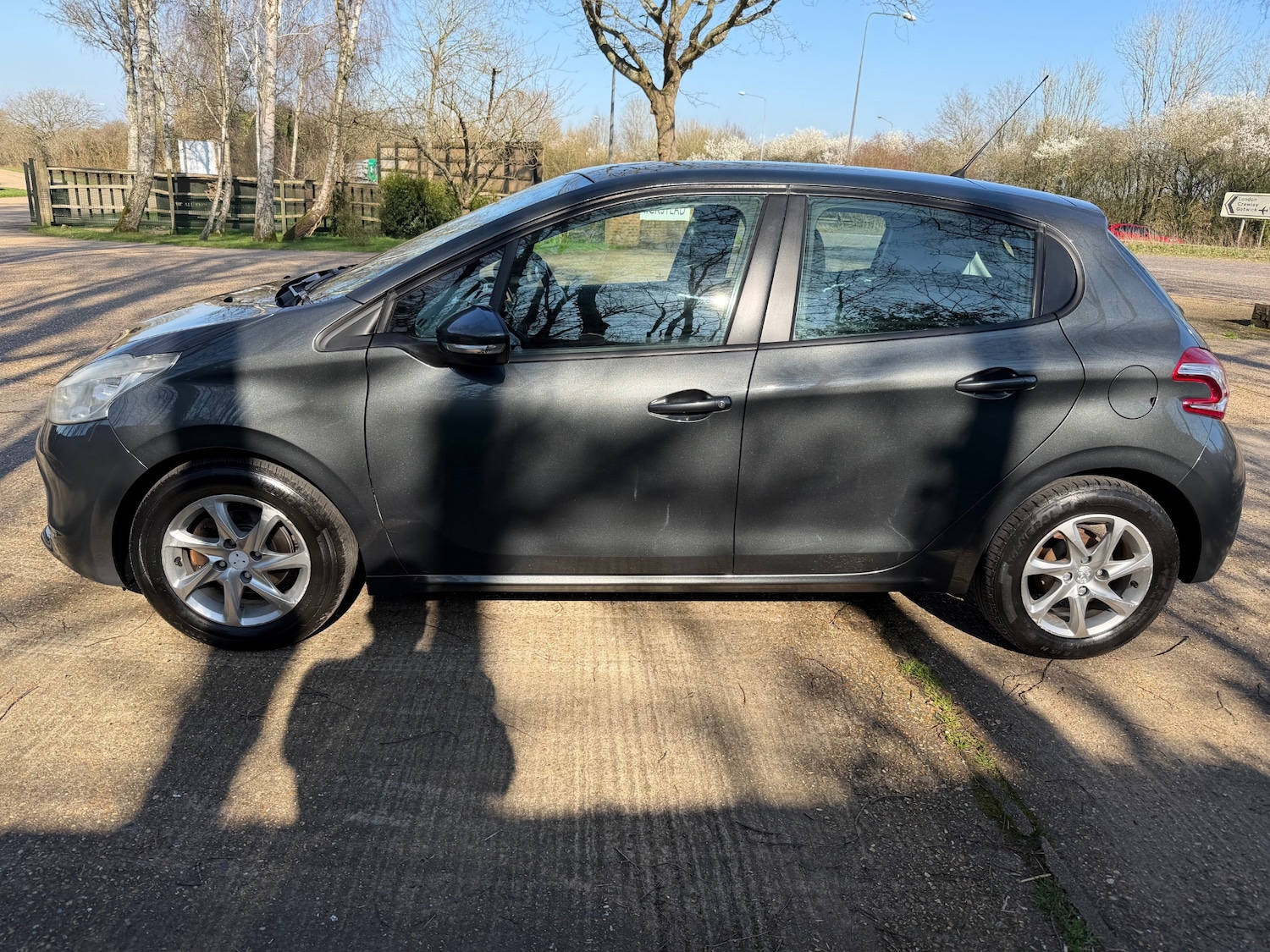Used Peugeot 208 2013 for sale - 77744367: Photo 5