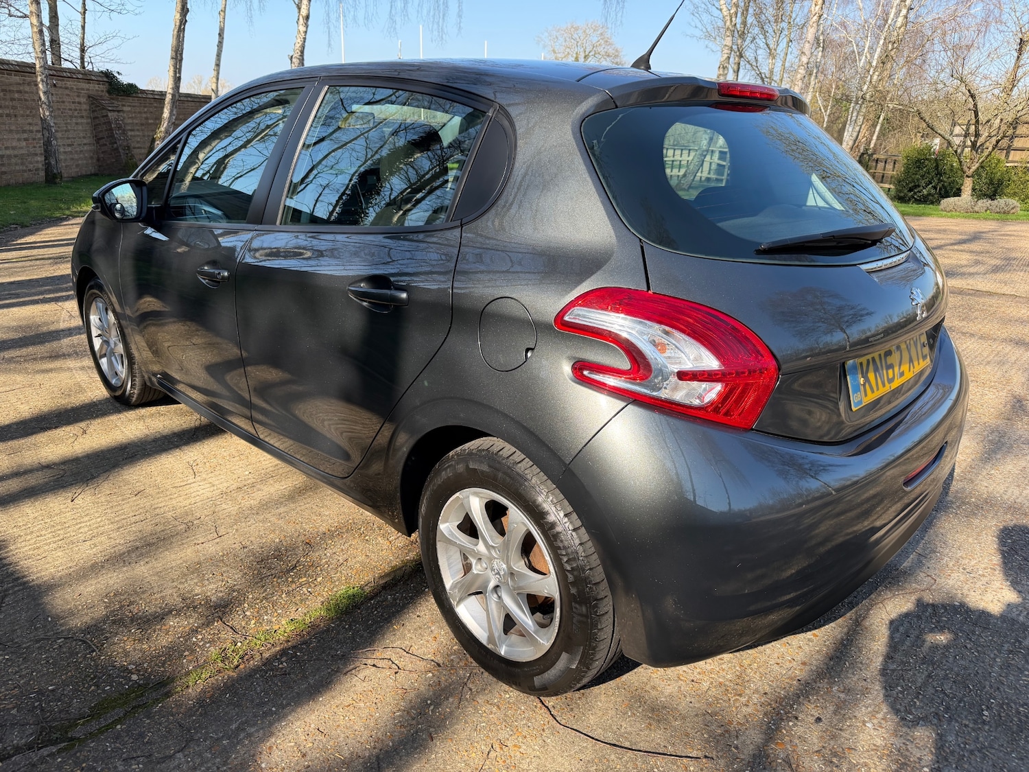 Used Peugeot 208 2013 for sale - 77744367: Photo 6