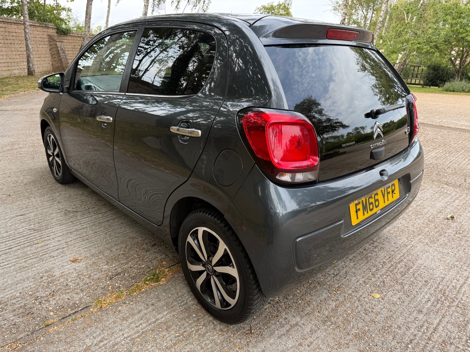 Vehicle 6