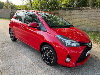 Used Toyota Yaris 2015 for sale - 76063837: Photo