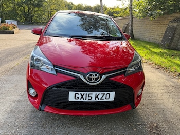 Used Toyota Yaris 2015 for sale - 76063837: Photo