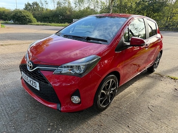 Used Toyota Yaris 2015 for sale - 76063837: Photo