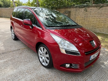 Peugeot - 5008