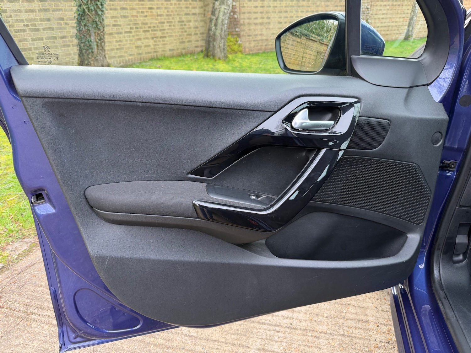 Used Peugeot 208 2014 for sale - 77877889: Photo 23