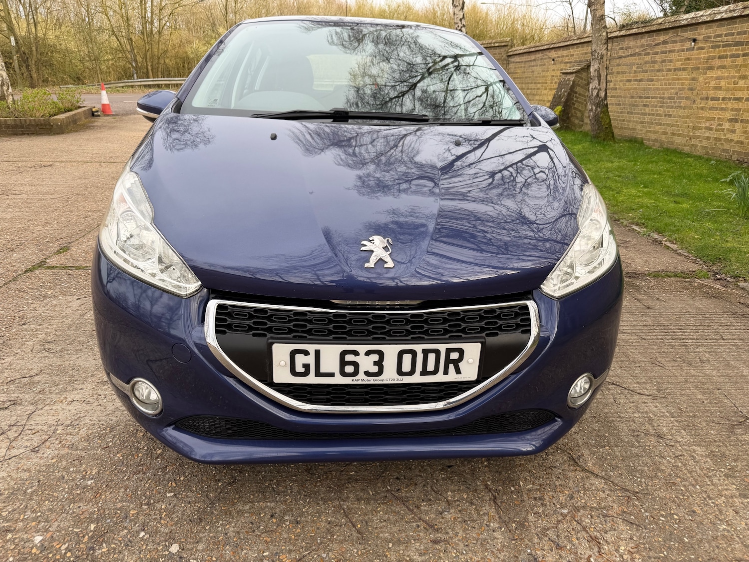 Used Peugeot 208 2014 for sale - 77877889: Photo 3