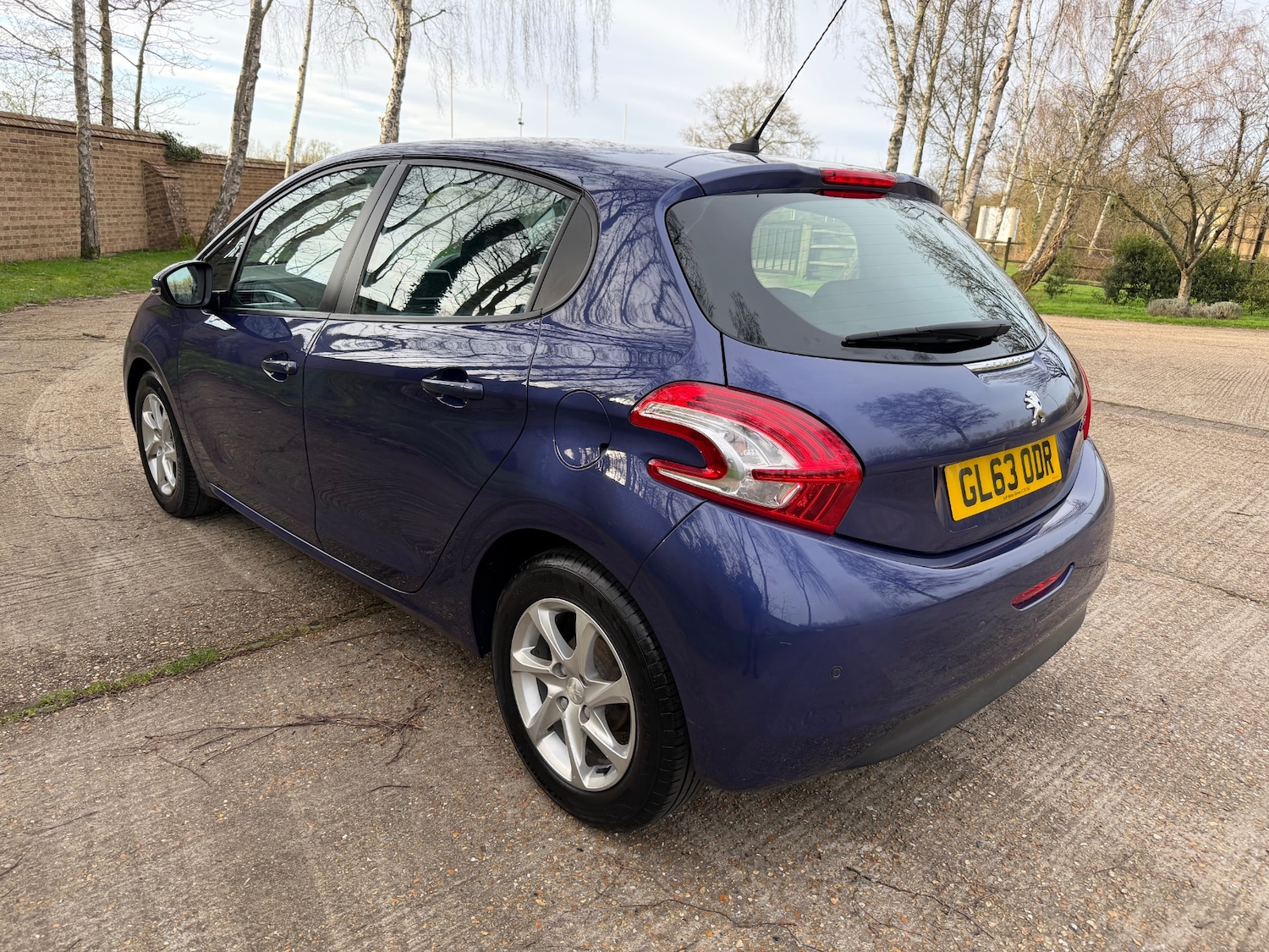Used Peugeot 208 2014 for sale - 77877889: Photo 6