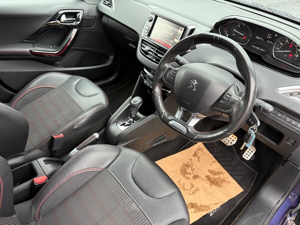 Used Peugeot 208 2017 for sale - 76319941: Photo 14