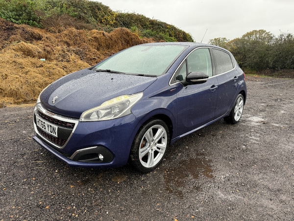 Used Peugeot 208 2017 for sale - 76319941: Photo 7